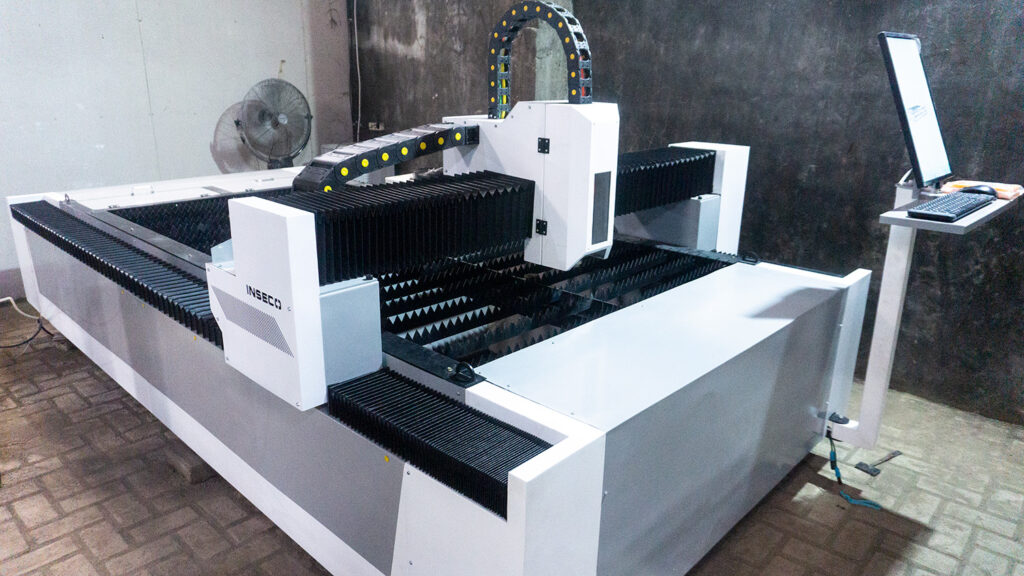 Mesin Fiber Laser Cutter Inseco