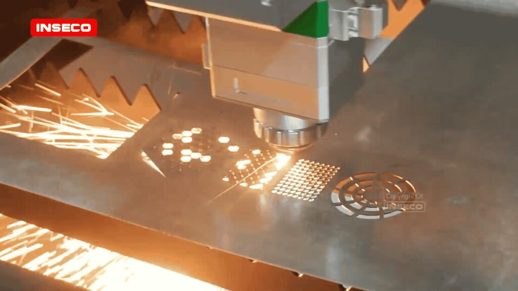 Proses pemotongan logam galvanis menggunakan mesin CNC laser cutting INSECO.